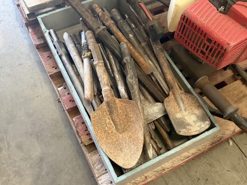 slide-items-3