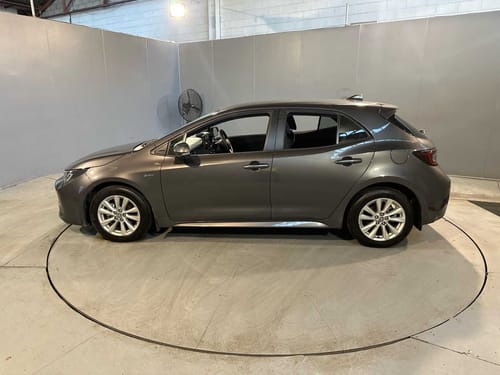 slide-items-3