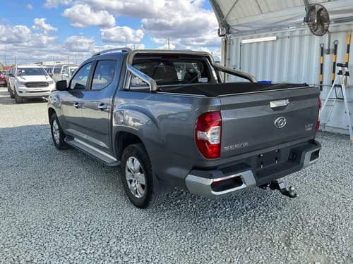 slide-items-4