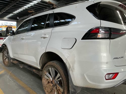 slide-items-3