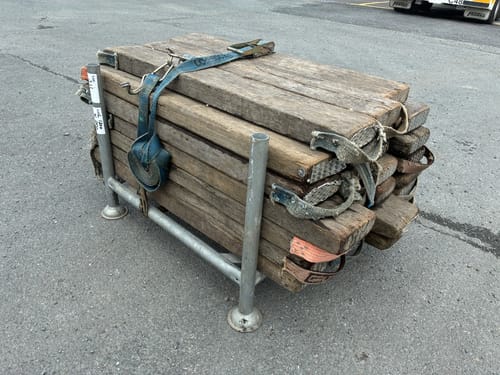 slide-items-2