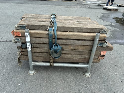slide-items-1