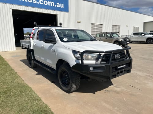2022 Toyota Hilux - GUN126R SR Cab Chassis Double Cab 4dr Spts Auto 6sp 4x4 1065kg 2.8DT