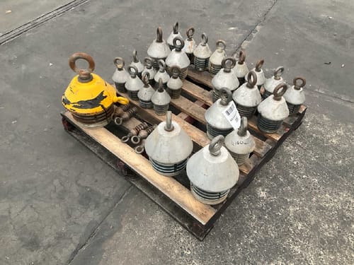 slide-items-3