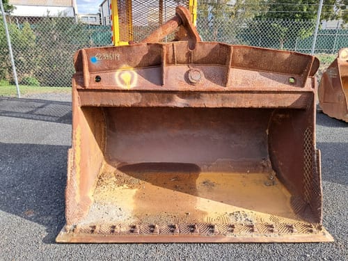 slide-items-1