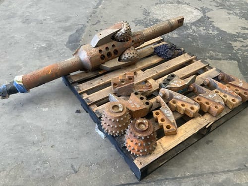 slide-items-3