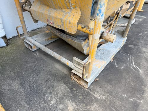 slide-items-3