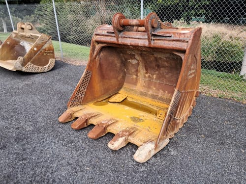 slide-items-2