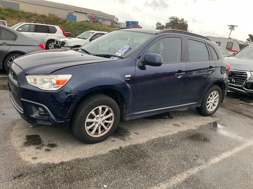slide-items-3