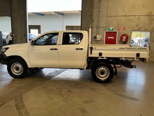 slide-items-3