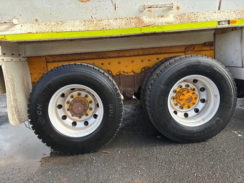 slide-items-0