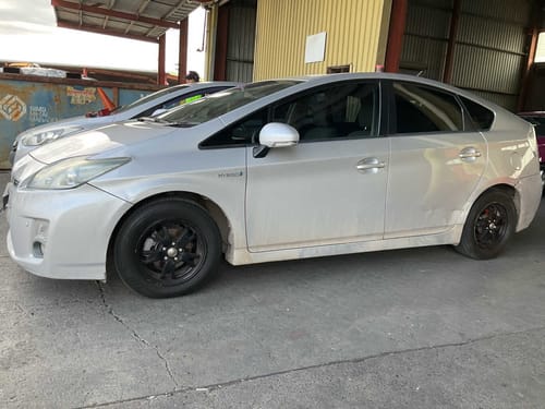 slide-items-3