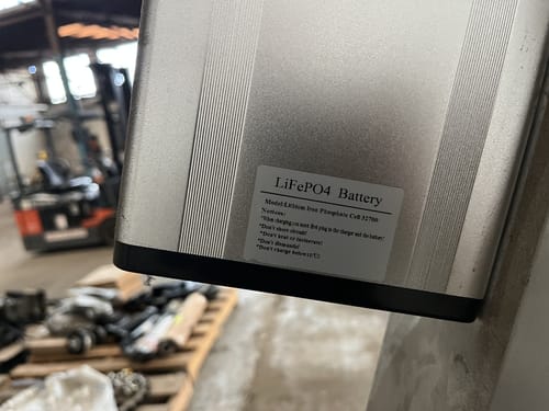 slide-items-4
