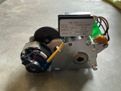 slide-items-1