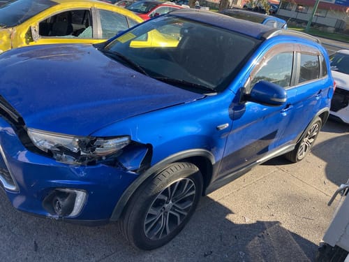 slide-items-3