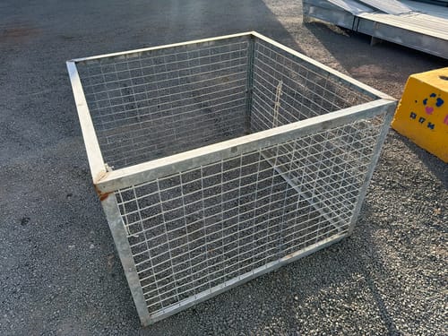 slide-items-3