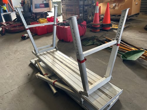 slide-items-4