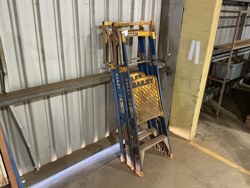 slide-items-0