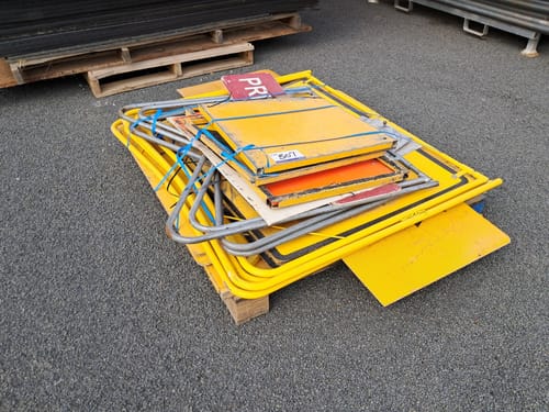 slide-items-0