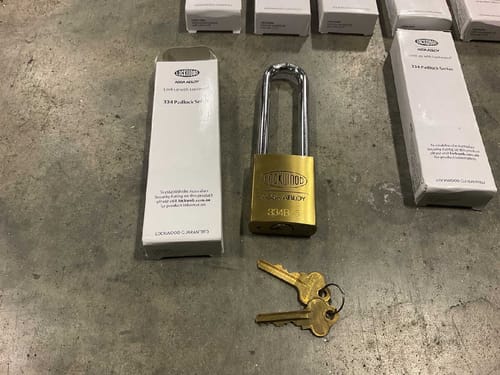 slide-items-3