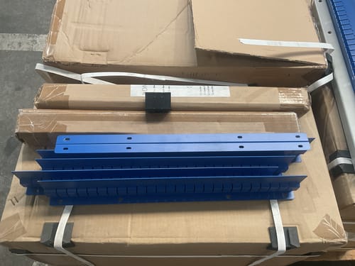 slide-items-3