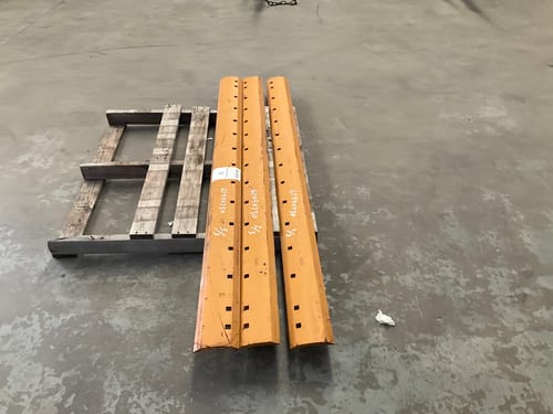 slide-items-3