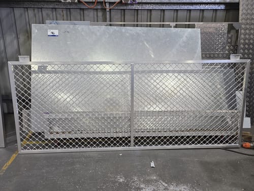 slide-items-0