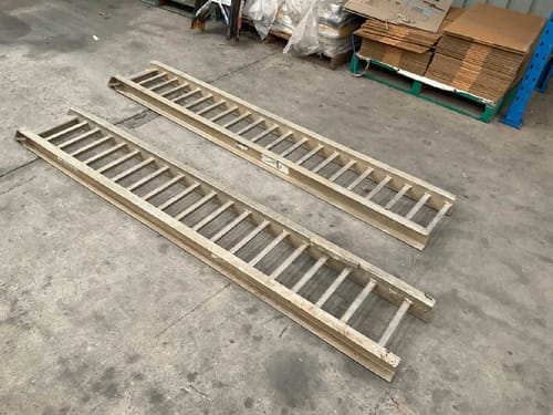 slide-items-2