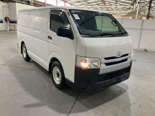 2016 Toyota Hiace - KDH201R Van LWB 4dr Auto 4sp 955kg 3.0DT (Jun)