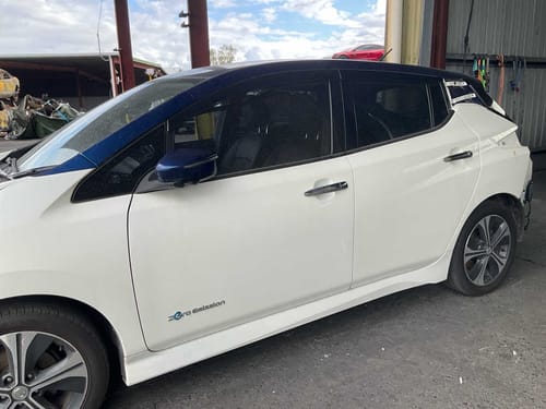 slide-items-3