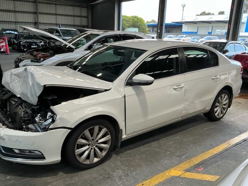 slide-items-3