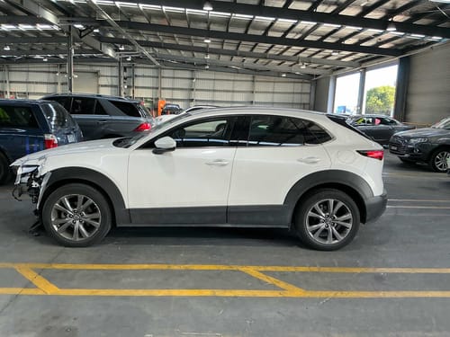 slide-items-3