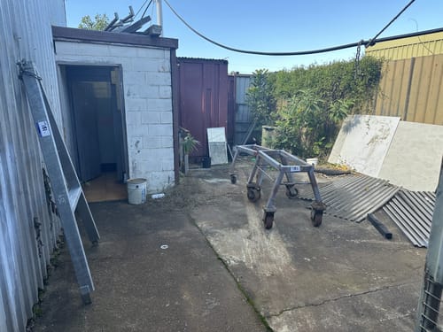 slide-items-0