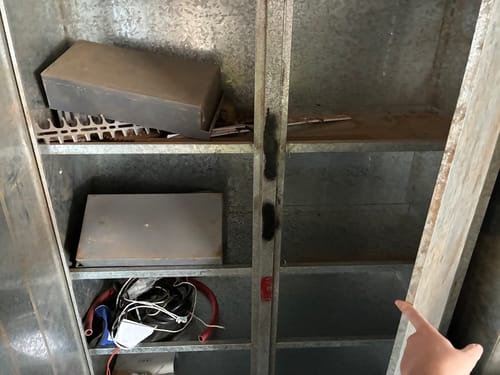 slide-items-3