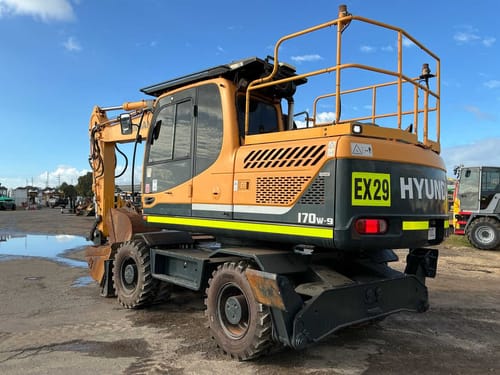 slide-items-4