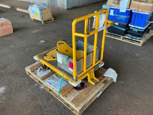 slide-items-1
