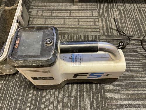 slide-items-3