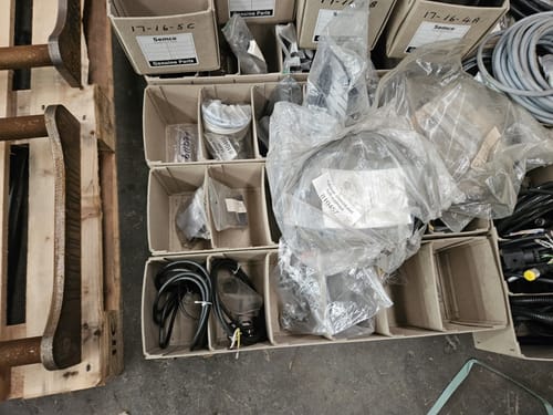 slide-items-4
