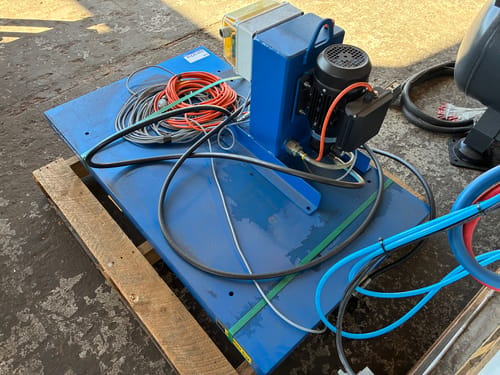 slide-items-3