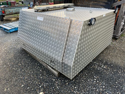 slide-items-0