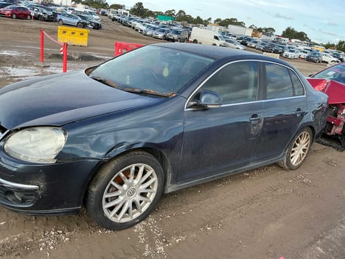 slide-items-3