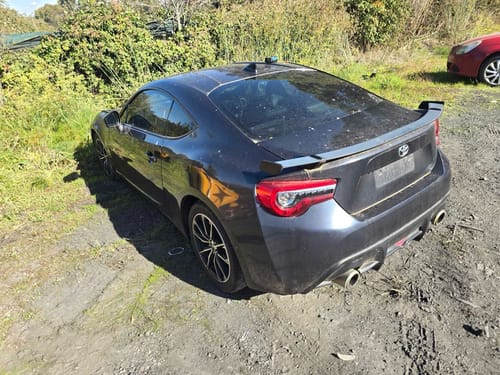 slide-items-4