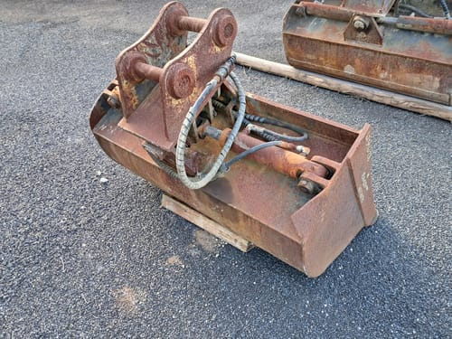slide-items-4