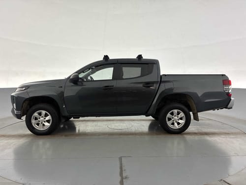 slide-items-3
