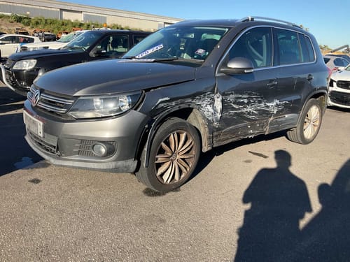 slide-items-3