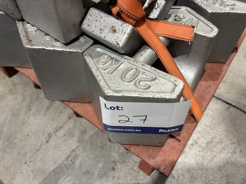 slide-items-3