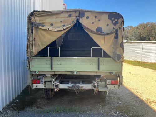 slide-items-4