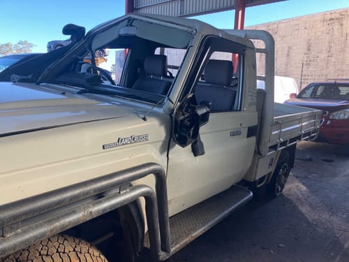 slide-items-3