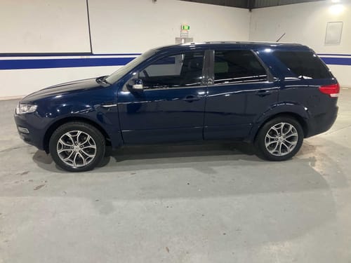slide-items-3