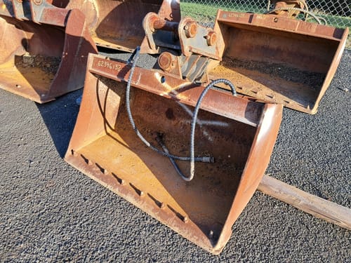 slide-items-2
